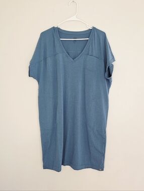 Title Nine Hiolani V Neck Dress Dress Size XL